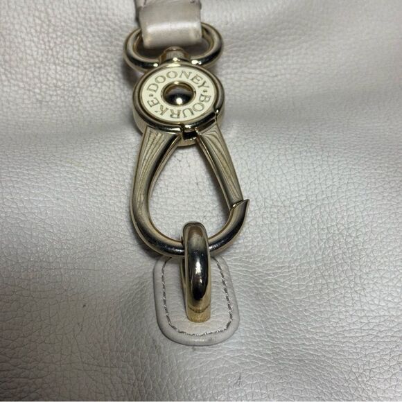 Dooney & bourke belvedere logo lock shoulder bag purse pebbled cream tan - Picture 3 of 5